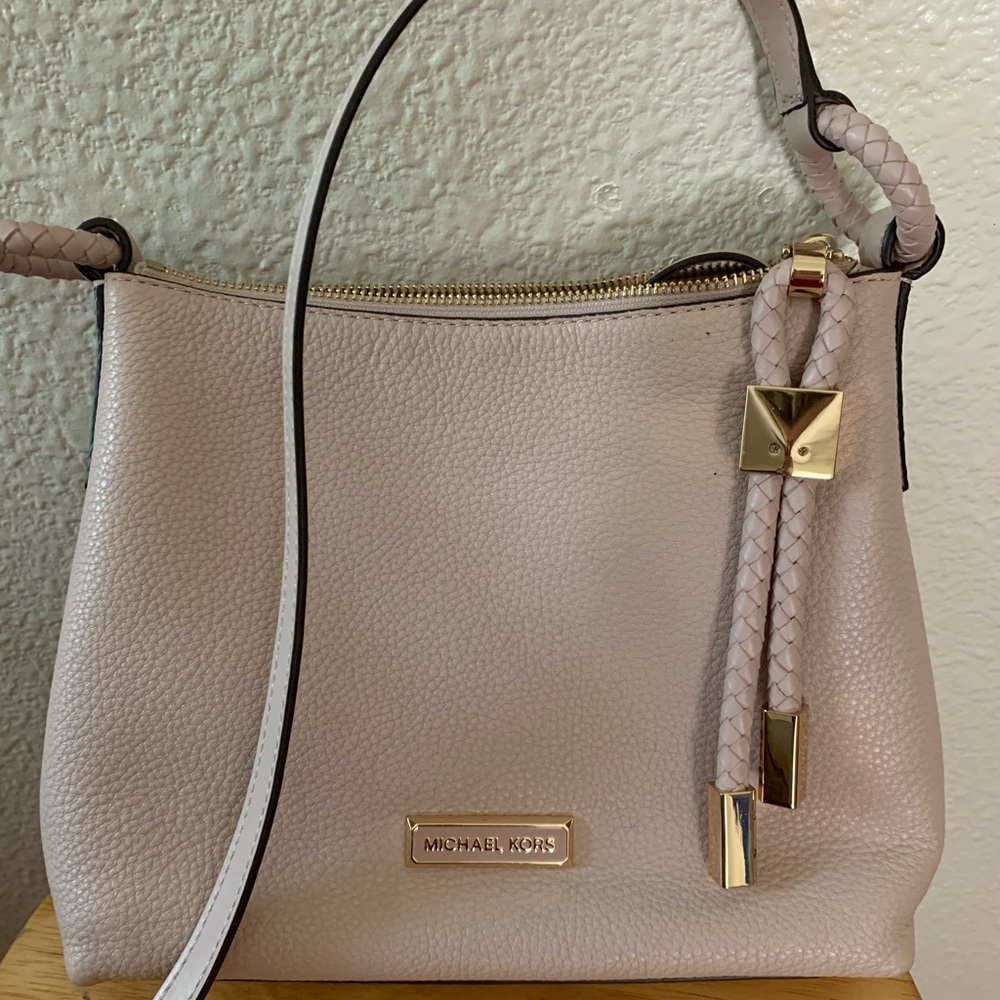 Michael kors crossbody purse - Picture 2 of 7